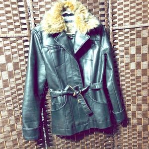 Leather jacket with fur ❤️